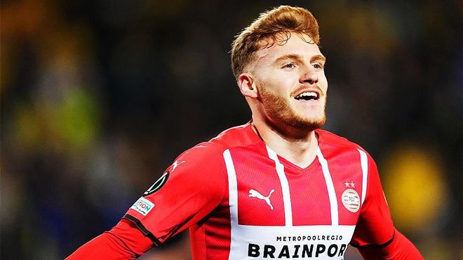 现出高水平 现出高水平